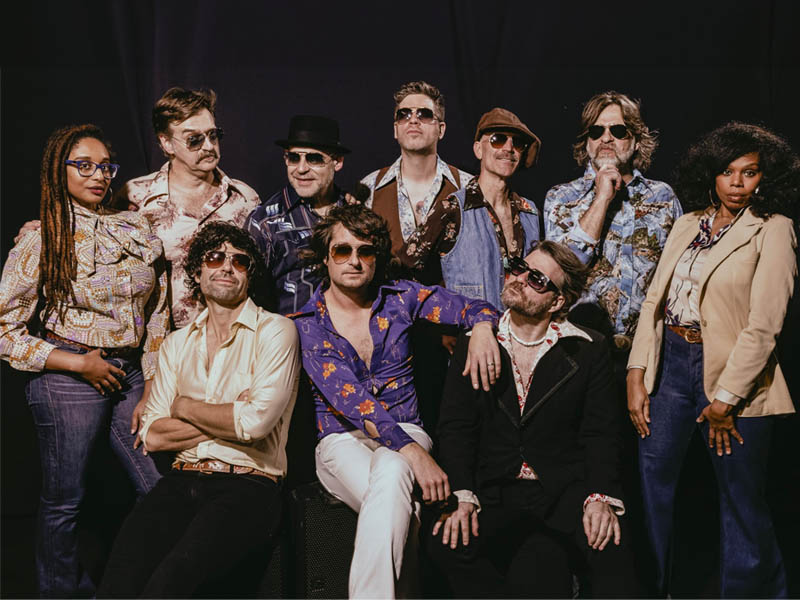 Yacht Rock Revue at Cadence Bank Amphitheatre